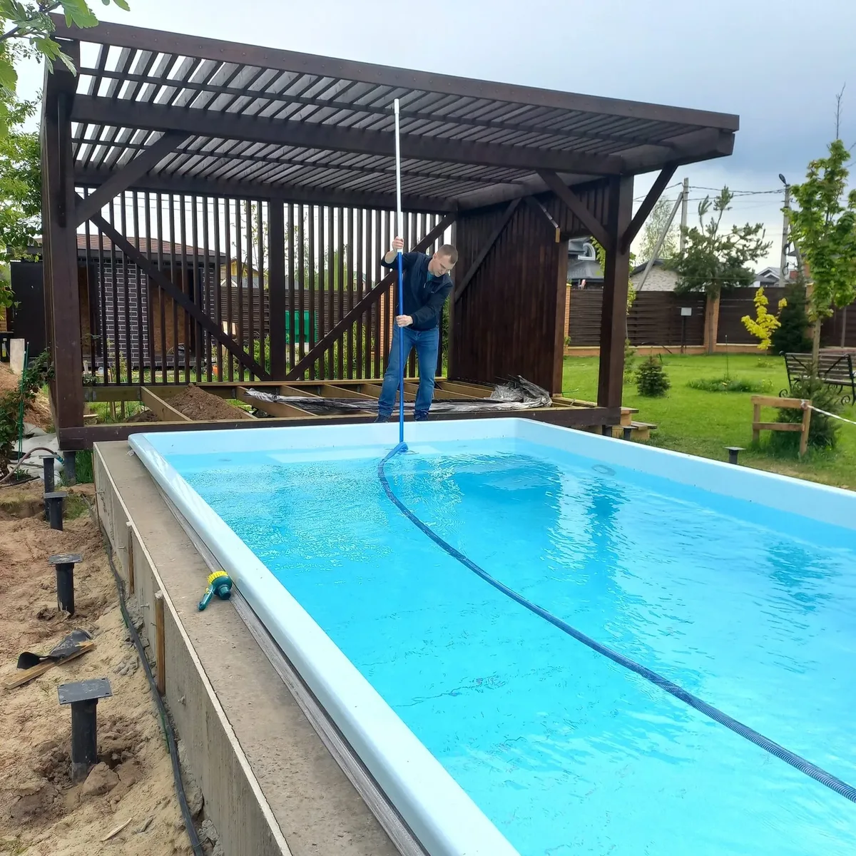 Копинговый бордюрный камень для бассейна Laguna в Тихвине