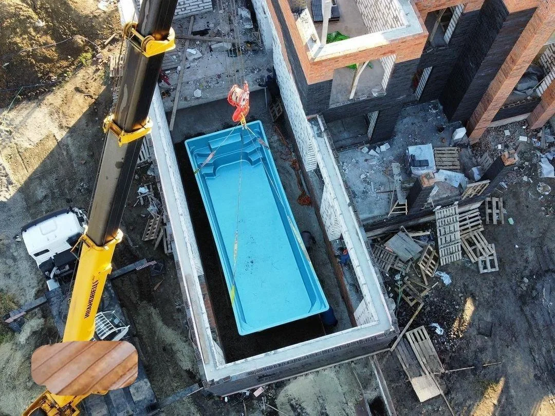 Laguna 9 — зона отдыха у бассейна в Тихвине